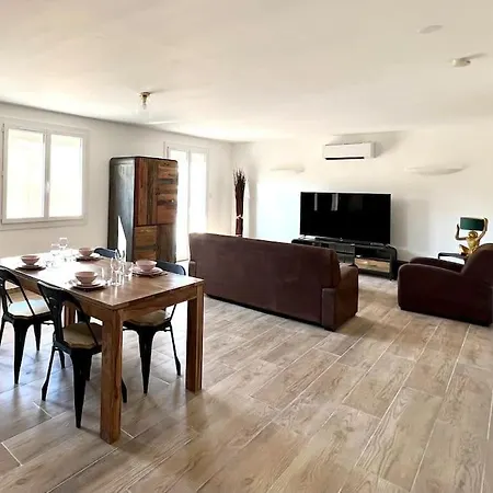 Le Saint-jalmes P2 + Parking Apartmán *