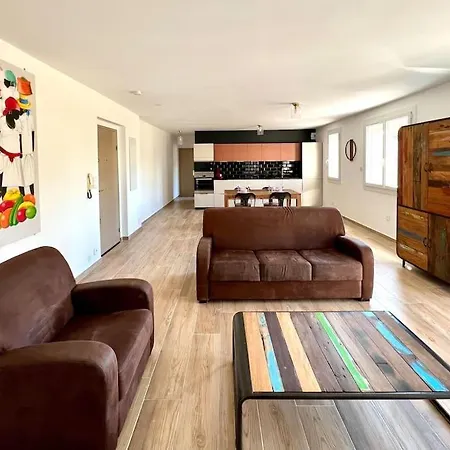 Le Saint-jalmes P2 + Parking Apartament *