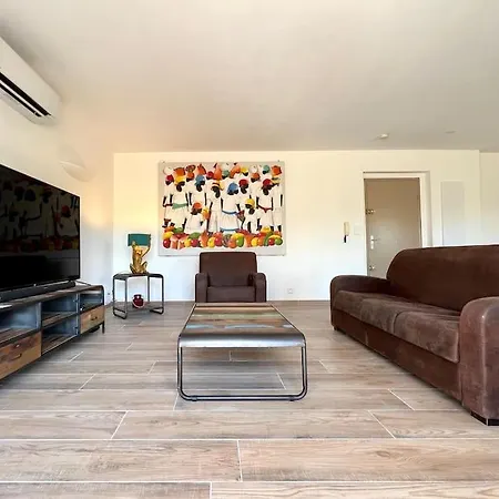 Apartament Le Saint-jalmes P2 + Parking